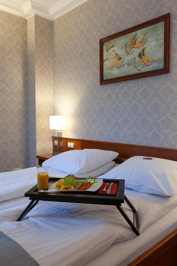 Eurohotel Сважендз Екстер'єр фото