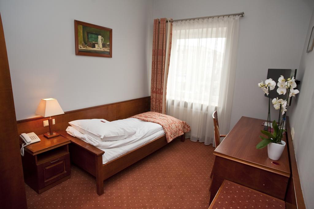 Eurohotel Сважендз Екстер'єр фото