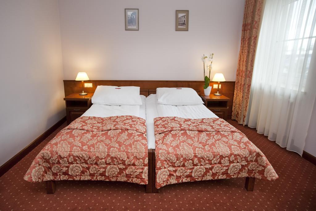Eurohotel Сважендз Екстер'єр фото