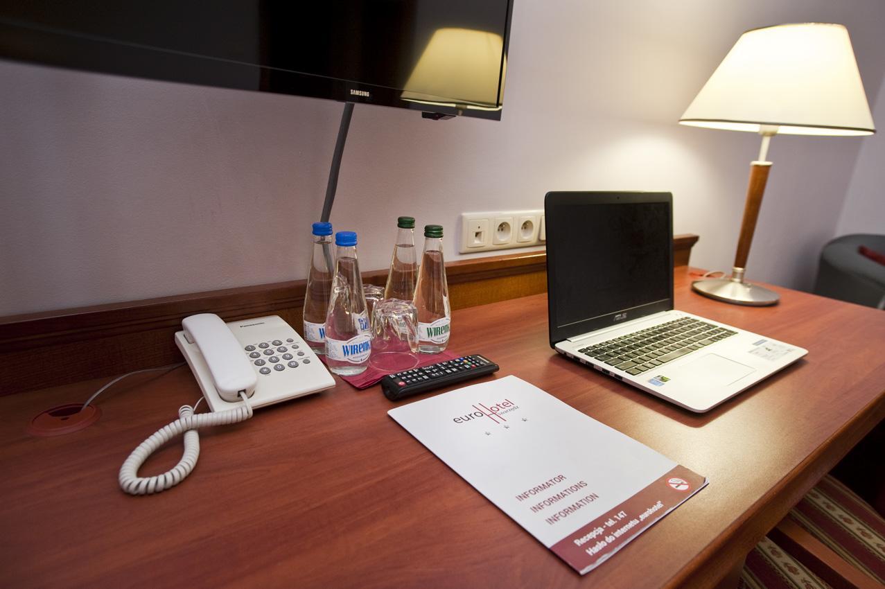 Eurohotel Сважендз Екстер'єр фото